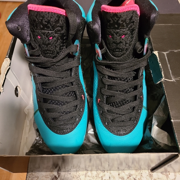 Lebron 8 South Beach Preheat - Picture 2 of 5